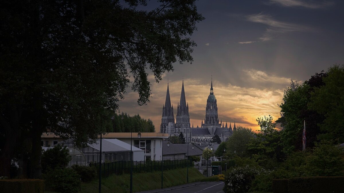 Cathédrale de Bayeux en Normandie — création de site